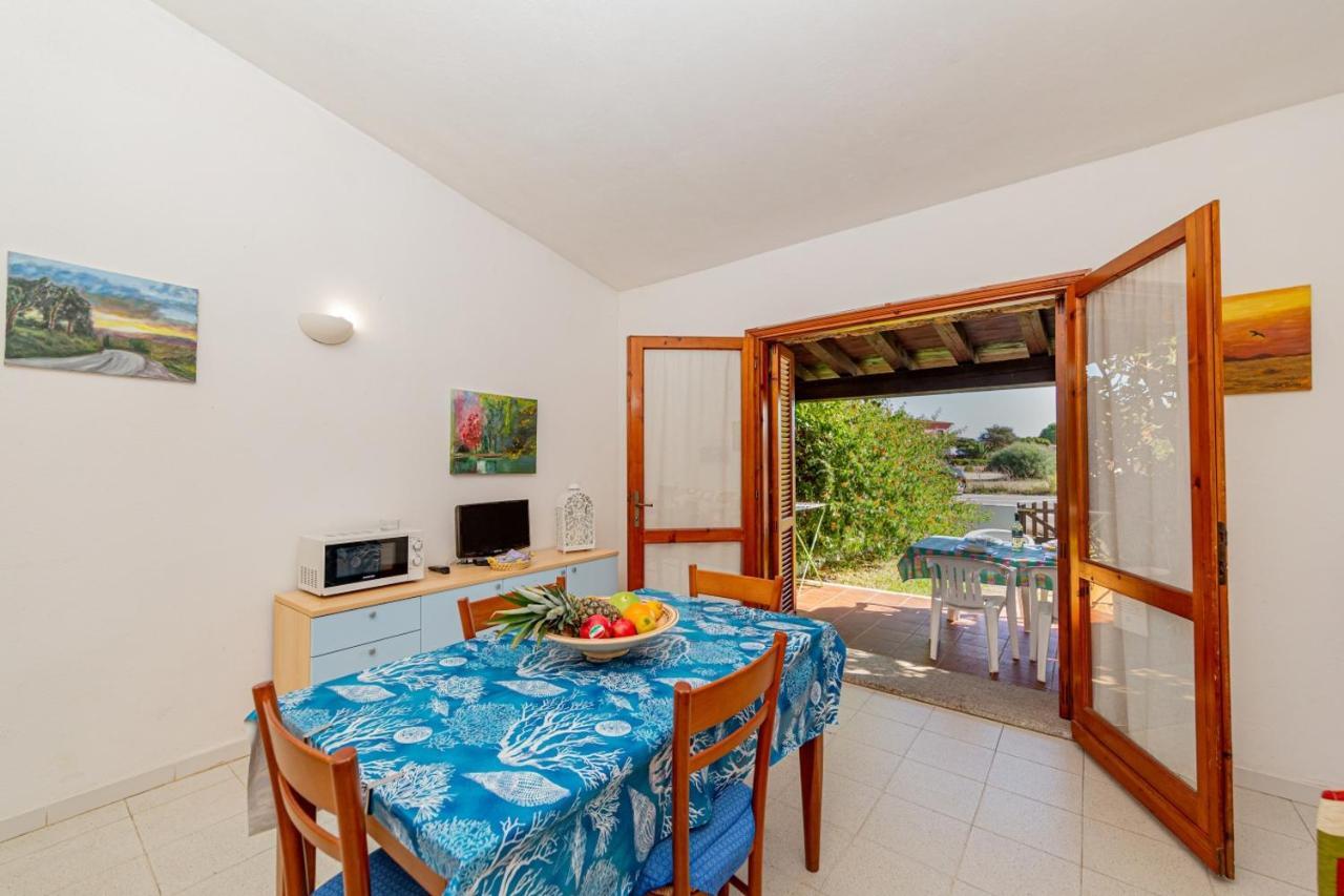Appartamento Trilocale Le Canne 6 Posti Letto Con Giardino San Teodoro  Exterior photo