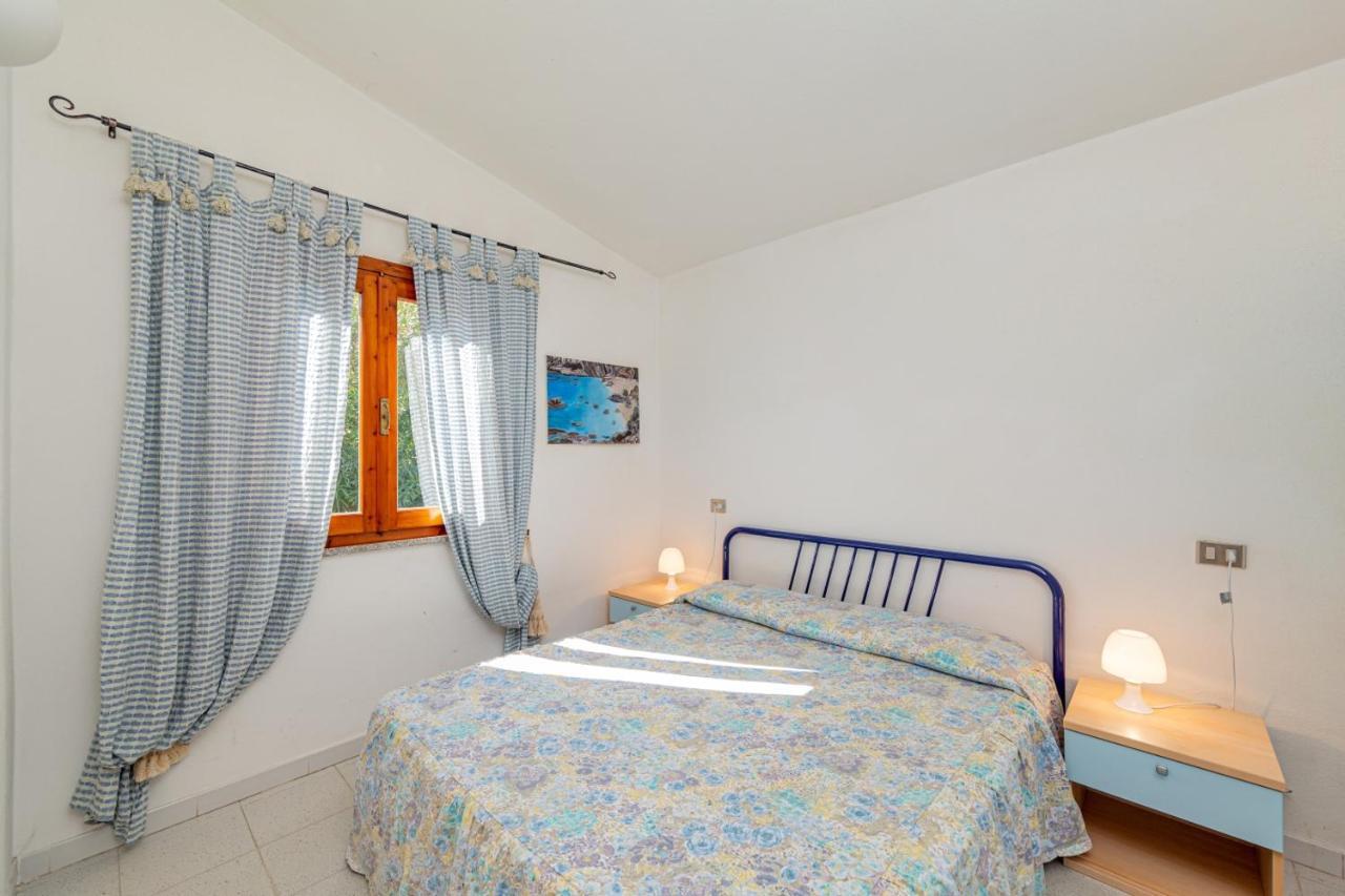 Appartamento Trilocale Le Canne 6 Posti Letto Con Giardino San Teodoro  Exterior photo